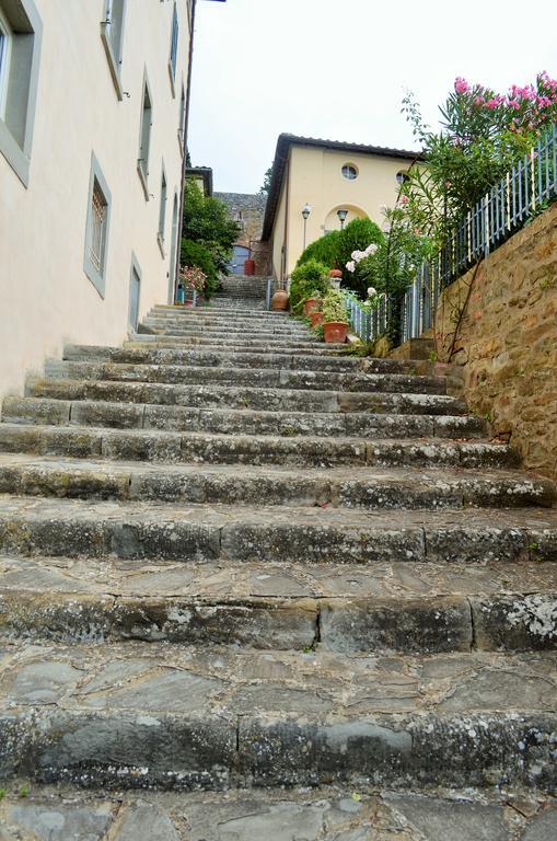Hotel Oasi Neumann Cortona Bagian luar foto