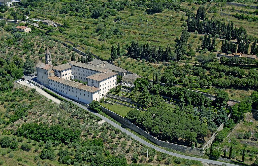 Hotel Oasi Neumann Cortona Bagian luar foto